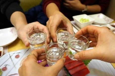 河北男子去女方家5天被准岳父灌倒3次，他准岳父为何会这么做？