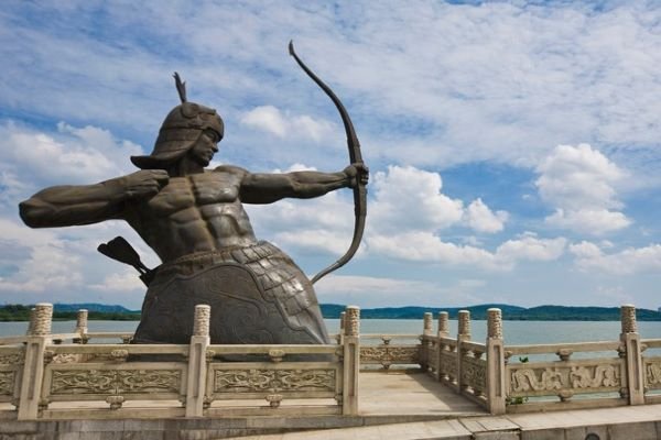 春秋第一神射手养由基，为何最后却死于万箭穿心呢？