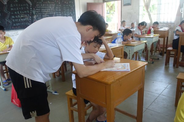 斑的组词有什么