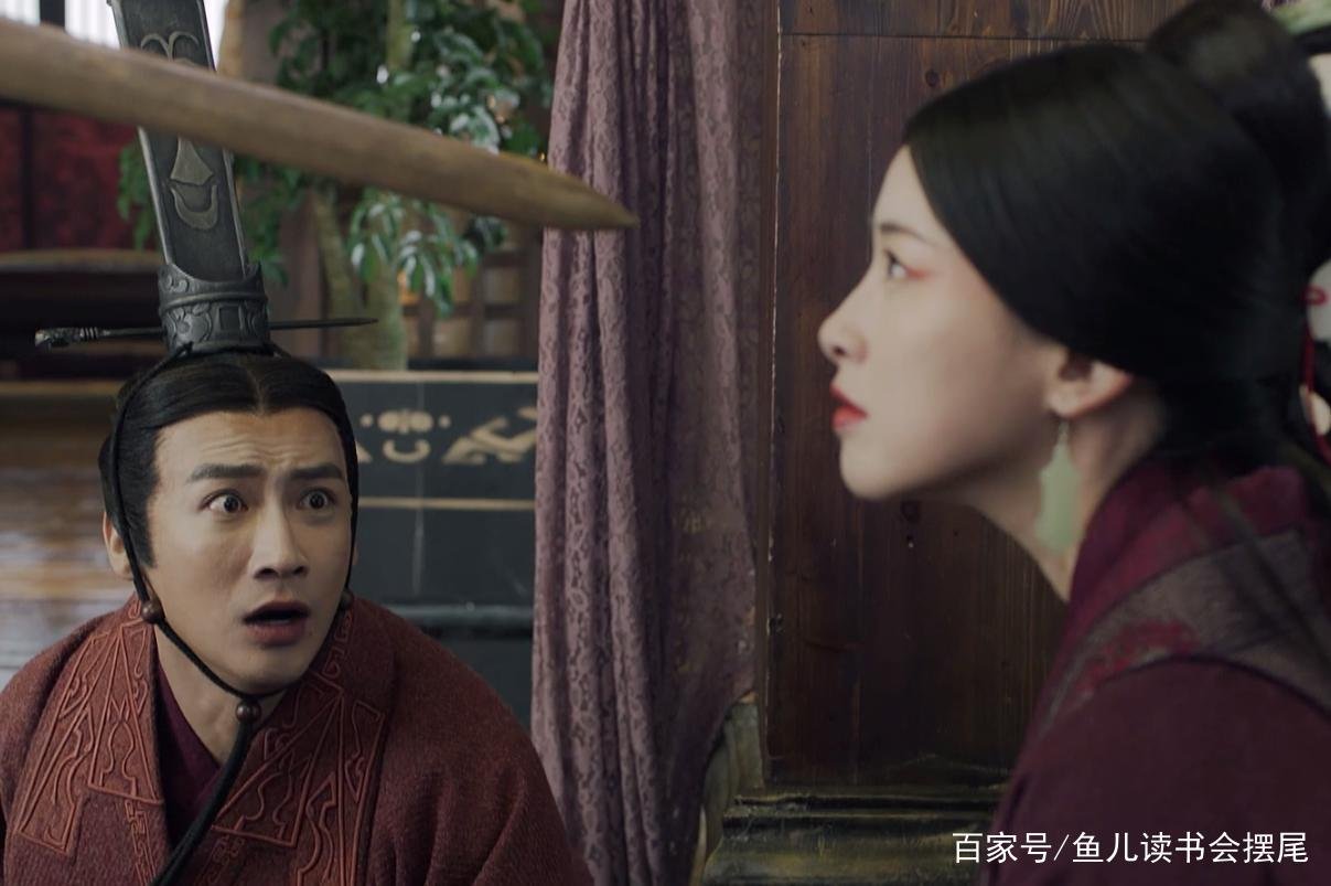 秦始皇老娘的男宠 那个名字怎么读 ?