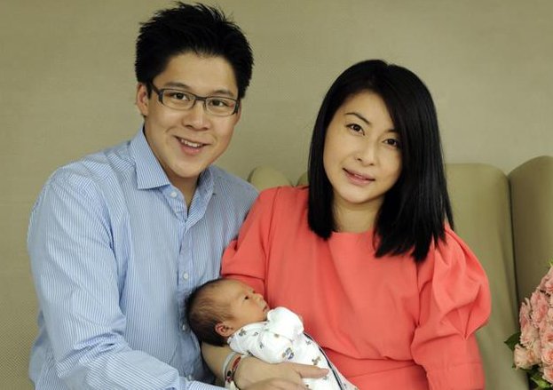 港媒曝霍启刚郭晶晶携子女搬新居，一家5口入住别墅价值多少？