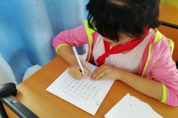 瞎搞是什么意思