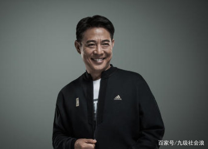 李连杰说爷爷身份鲁豫有约不敢播是怎么回事？他爷爷到底是谁呢？