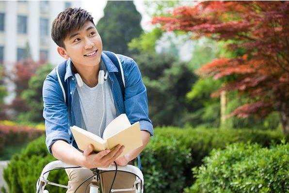 为什么法律规定18岁以上才算成人？