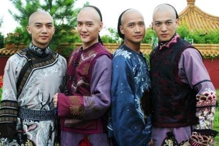 何晟铭冯绍峰11年后再演兄弟，这两人都有哪些变化？
