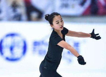 朱易坦言未来或做花滑教练，她未来的征途如何？
