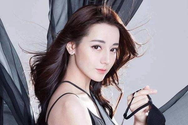 最近都在热传迪丽热巴背后有金主，是真的吗