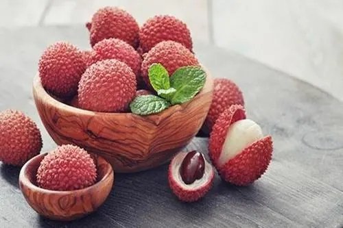 孩子不爱吃蔬菜，可不可以拿水果来替代？