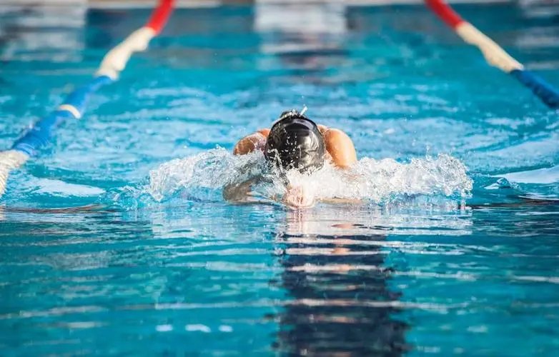 内蒙古一母亲营救落水女儿不幸双双溺亡，不幸溺水该如何自救？