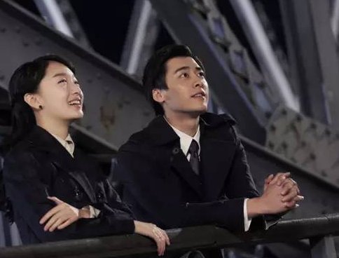 《麻雀》这部电视剧中陈深最爱的女人是谁？