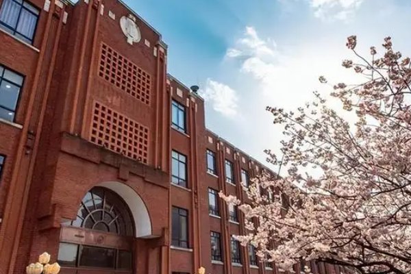 网曝华东师大男生拍摄女生睡衣照，此事调查进展如何？