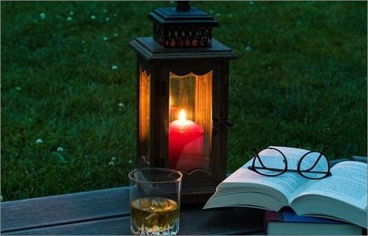 夏天的夜晚十分美妙,……不……不……好像……造句