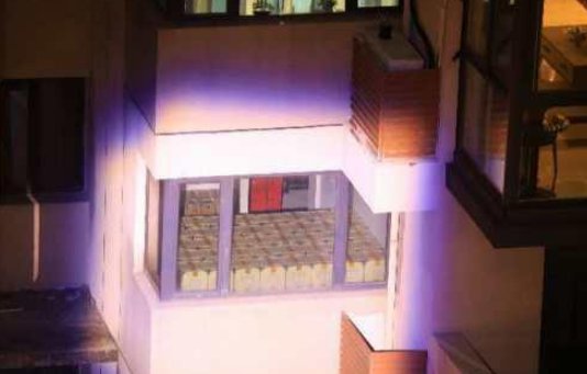 居民在家存放1000多箱高度白酒是怎么回事