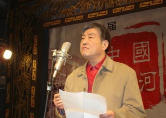诗人食指为什么会疯掉?