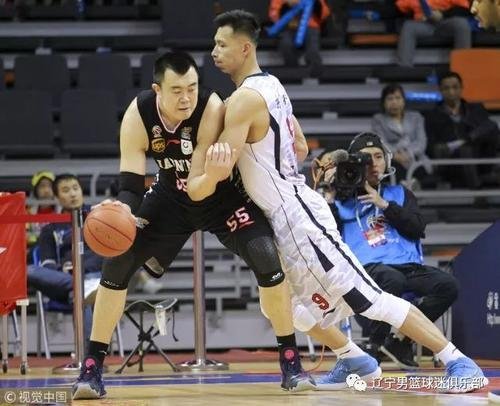 韩德君成为中国男篮新任队长,他有哪些辉煌战绩?