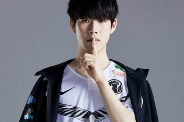 ig夺冠成员有谁?