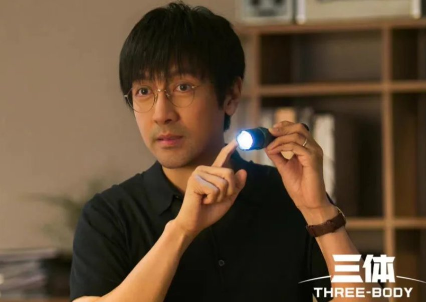 罗辑跟汪淼什么关系