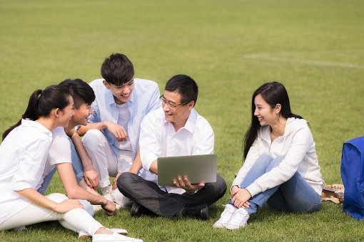 粤语的点解、咩、乜野分别是什么意思？有区别吗？