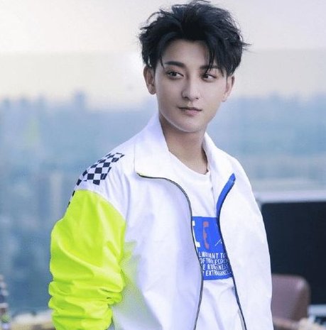 黄子韬公司回应存款被冻结，究竟发生了什么？