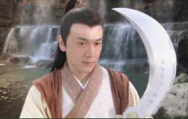 《圆月弯刀》有几个版本？哪一版最经典？