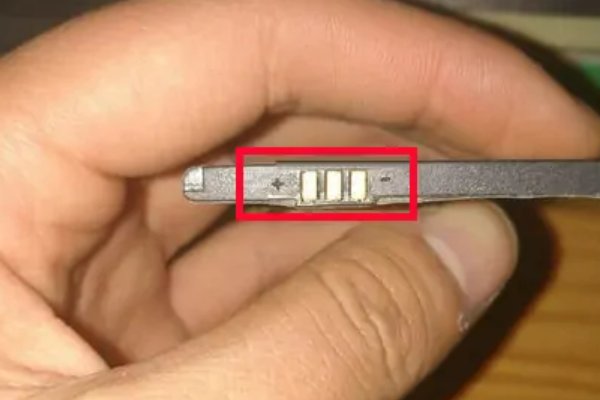 万能充电器怎么用？