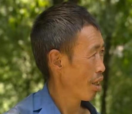 谭警官回应现实版的《活着》，视频中的大爷为什么能够引起大家的关注？