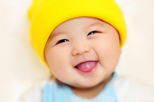 上海一萌娃午睡久不醒，妈妈放《甩葱歌》“强制开机”，这首歌有多魔性？