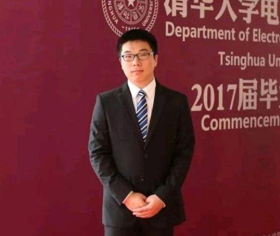 684分被清华录取，只想让收破烂的父亲早点回家的状元，他现在怎么样了？