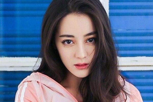 最近都在热传迪丽热巴背后有金主，是真的吗