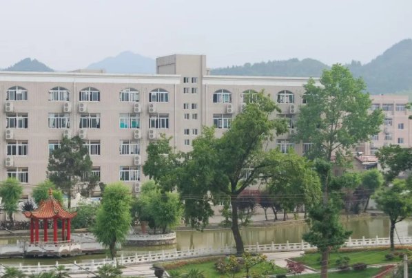 毛坦厂中学高三复读收费标准2023