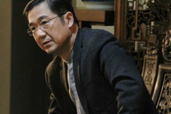 有谁看过《青瓷》电视版的，最后结局是什么，尤其是剧中的徐艺、张仲平、颜若水最后的下场如何，