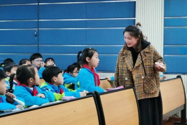 1加一笔还能变成什么字