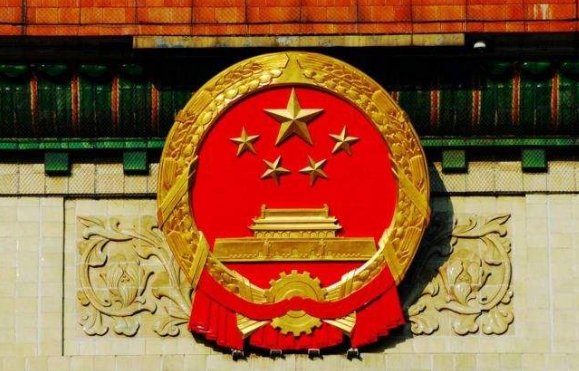我国国徽包括哪些内容？