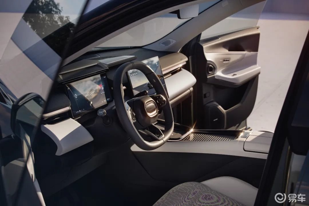 从大都市到未来的一天,领克08开启领克下一个篇章