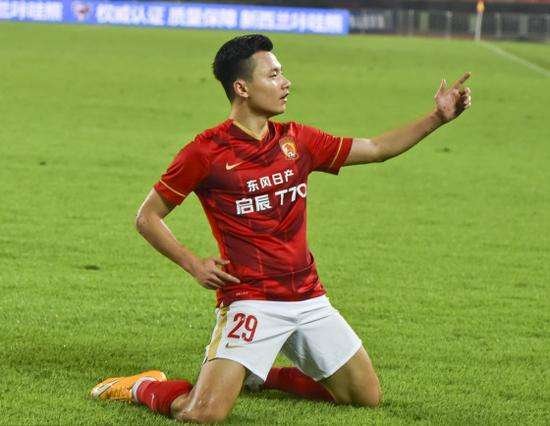 郜林为什么叫郜林斯曼?是为了黑郜林吗?
