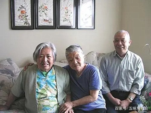 65年前，那个因抨击红色专家而轰动一时的林希翎，现在怎样了？
