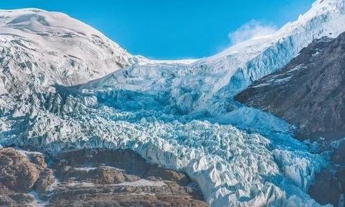 西藏发现蓝色古冰川，现实中的“蓝色星球”你见过吗？有多壮观？