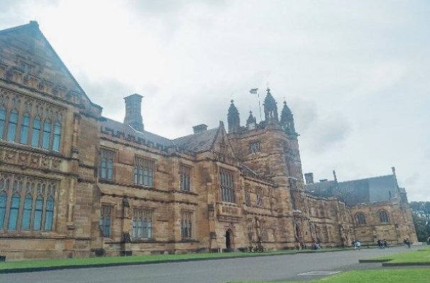 哈利波特中的鹰院是指什么？