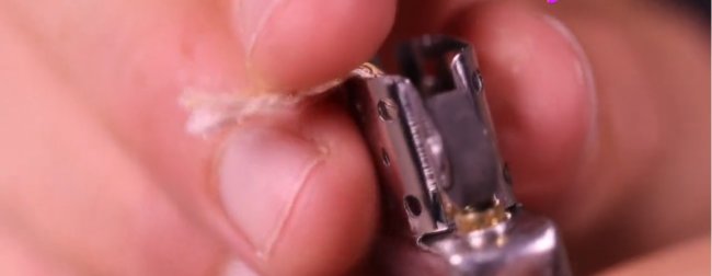 zippo打火机火芯怎么换啊··谢谢！！