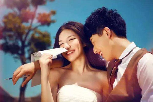 男生抱女生很紧是为什么