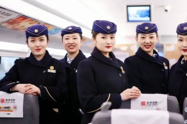 高铁乘务学费多少