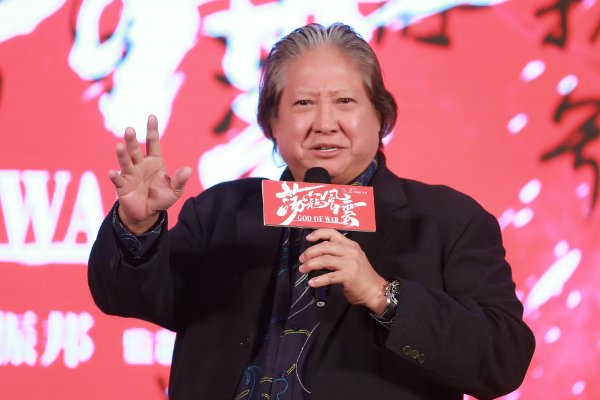 龙威父子演员名单