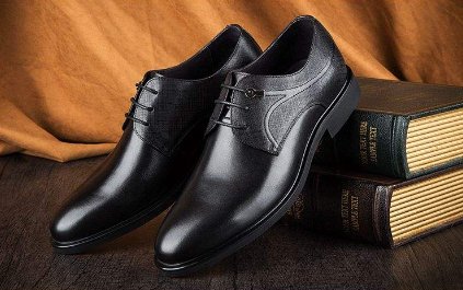 什么是男士商务正装皮鞋？