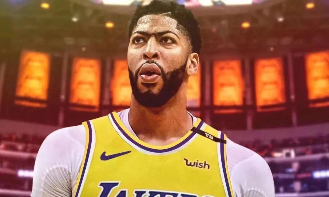 如何看待浓眉面部被打嘴唇出血这件事？