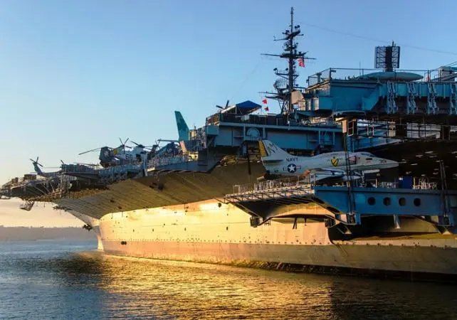 midway是什么意思