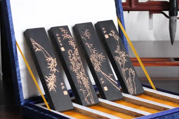 文房四宝中的哪个是金不换