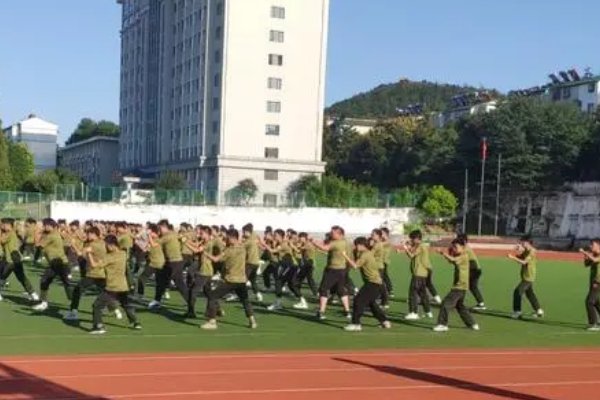 淮南四中最低多少分能进