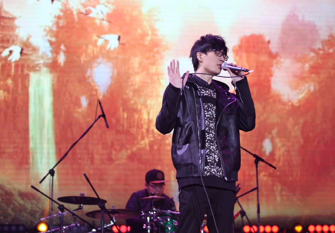 许嵩不进娱乐圈的原因是什么？