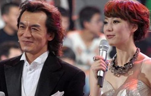 王冠是谁的老婆？