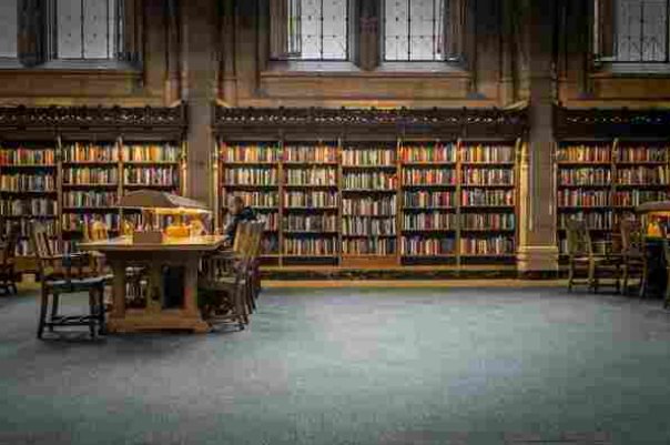 哈利波特中的鹰院是指什么？